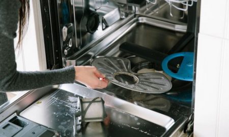 آموزش صفر تا صد تمیز کردن ماشین ظرفشویی چگونه ماشین ظرفشویی را تمیز کنیم روش تمیز کردن ماشین ظرفشویی
